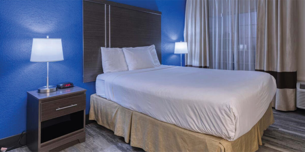 Baymont by Wyndham – The Best Single Queen Bedroom to Stay in Casa Grande, Arizona